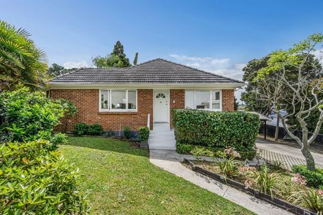 Photo of property in 20 Hamilton Place, Glenfield, Auckland, 0629