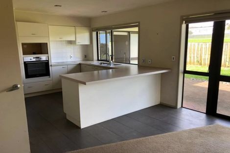 Photo of property in 30 Meadowland Drive, Somerville, Auckland, 2014