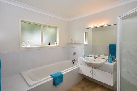 Photo of property in 8 Rays Way, Tuakau, 2121