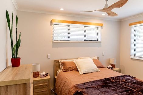 Photo of property in 136 Golden Shore Place, Coromandel, 3506