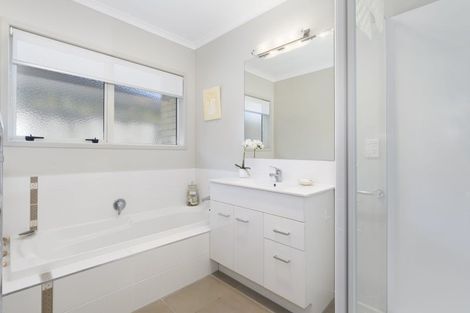 Photo of property in 42 Raukawa Drive, Bethlehem, Tauranga, 3110