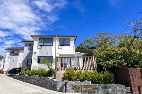Photo of property in 14f Kelwyn Road, Kelston, Auckland, 0602