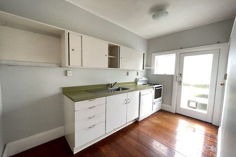 Photo of property in 20 Ngataringa Road, Devonport, Auckland, 0624