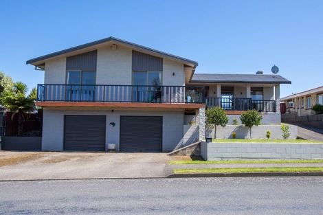 Photo of property in 115 Guy Street, Dannevirke, 4930