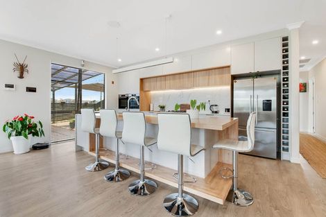 Photo of property in 87 Argent Lane, Wainui, 0932