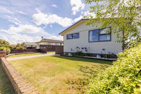 Photo of property in 7 Colonial Place, Kelvin Grove, Palmerston North, 4414
