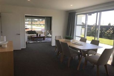 Photo of property in 14 Shillingford Boulevard, Rolleston, 7615