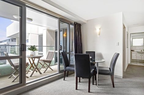 Photo of property in Anchorage Apartments, 309/36 Victoria Road, Mount Maunganui, 3116