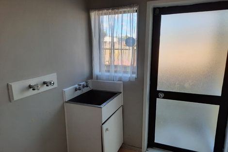 Photo of property in 2/34 Penion Drive, Flat Bush, Auckland, 2023