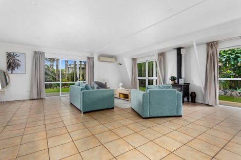 Photo of property in 4 Marlin Drive, Coastlands, Whakatane, 3120