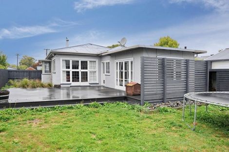 Photo of property in 1/137 Petrie Street, Richmond, Christchurch, 8013
