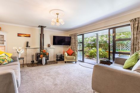 Photo of property in 270 Te Moana Road, Waikanae, 5036