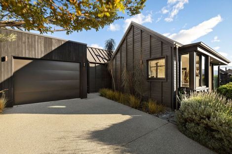 Photo of property in 1 Parera Lane, Jacks Point, Queenstown, 9371