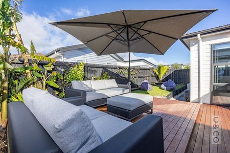 Photo of property in 29 Lumbarda Drive, Kumeu, 0810