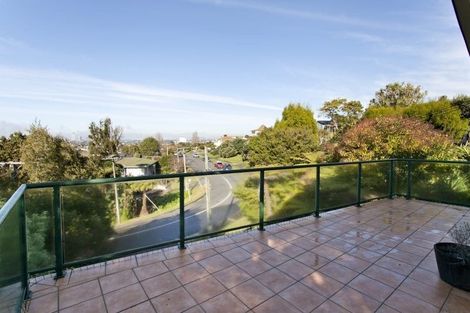 Photo of property in 1/23 Parr Terrace, Castor Bay, Auckland, 0620