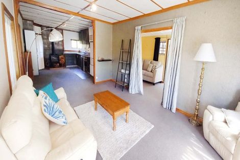 Photo of property in 33 Clifden Highway, Tuatapere, 9620