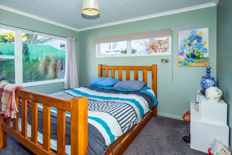 Photo of property in 12 Coulter Place, Geraldine, 7930