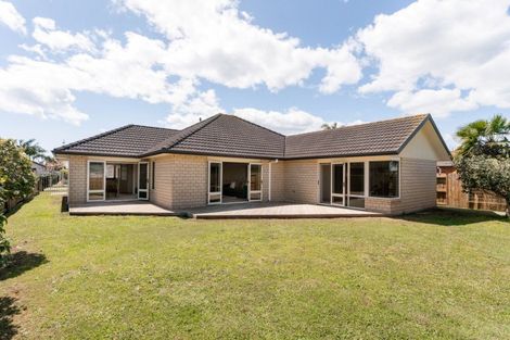 Photo of property in 48 Oreti Crescent, Papamoa Beach, Papamoa, 3118