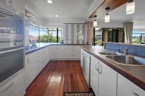 Photo of property in 57 Mt Lebanon Crescent, The Gardens, Auckland, 2105