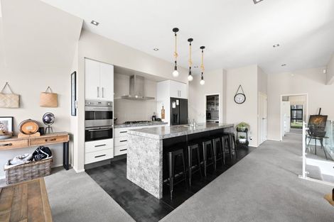 Photo of property in 8 Bishopsworth Way, Huntington, Hamilton, 3210