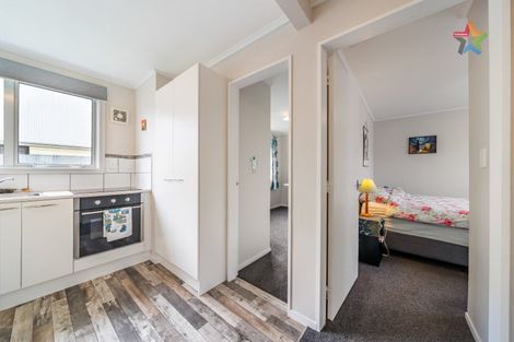 Photo of property in 40b Leighton Avenue, Waiwhetu, Lower Hutt, 5010