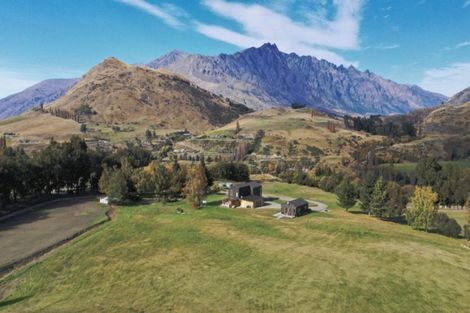 Photo of property in 62 Fitzpatrick Road, Dalefield, Queenstown, 9371