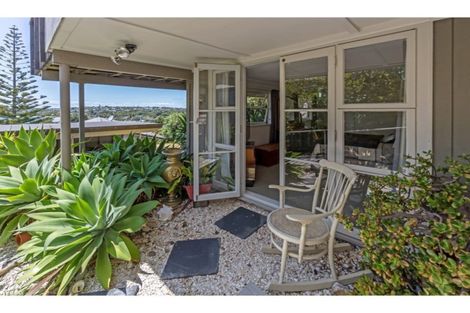 Photo of property in 31 Monyash Road, Manly, Whangaparaoa, 0930