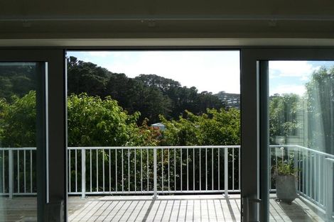 Photo of property in 76 Makara Road, Karori, Wellington, 6012