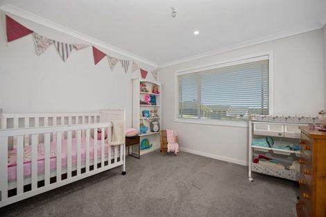 Photo of property in 22 Jeroboam Loop, Kumeu, 0810