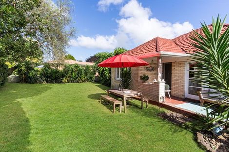 Photo of property in 13 Manse Road, Pahurehure, Papakura, 2113