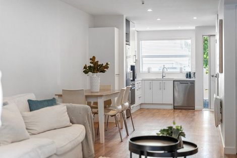 Photo of property in 11/8 Thatcher Crescent, Crofton Downs, Wellington, 6035