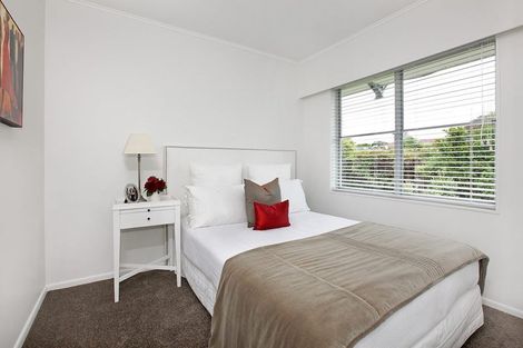 Photo of property in 2/244 Saint Heliers Bay Road, Saint Heliers, Auckland, 1071