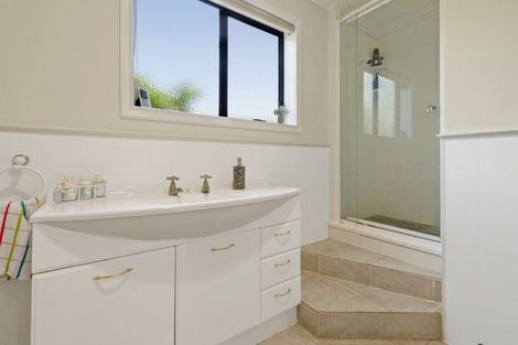 Photo of property in 71 St Annes Crescent, Wattle Downs, Auckland, 2103