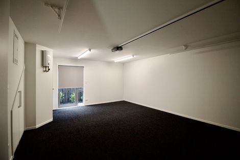 Photo of property in 5/94 Target Road, Totara Vale, Auckland, 0629