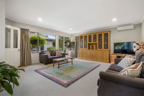 Photo of property in 62 Links View Drive, Omokoroa, 3114