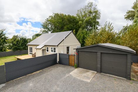 Photo of property in 71d Avenue Road, Foxton, 4814