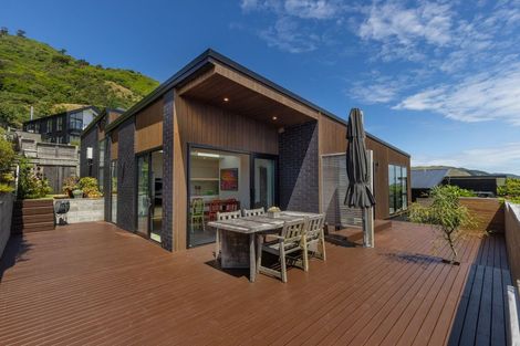 Photo of property in 76 Kotare Street, Waikanae, 5036
