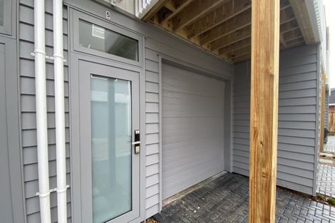 Photo of property in 5/2 Moor Avenue, Te Atatu Peninsula, Auckland, 0610