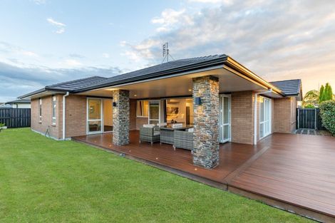 Photo of property in 18 Helen June Avenue, Flagstaff, Hamilton, 3210