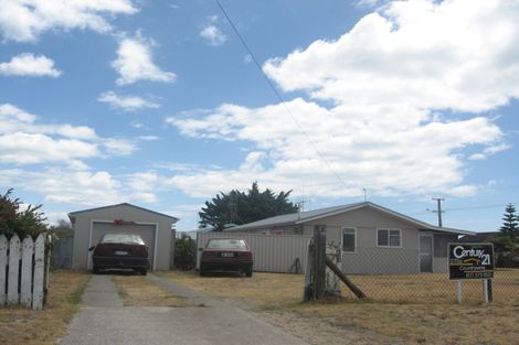 Photo of property in 2 Pukehina Parade, Pukehina, Te Puke, 3189