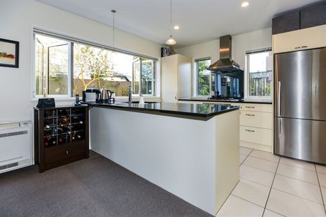 Photo of property in 41 Eversleigh Street, St Albans, Christchurch, 8014