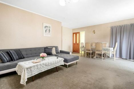 Photo of property in 2/108 East Tamaki Road, Papatoetoe, Auckland, 2025