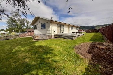 Photo of property in 14 Sunline Place, Ngongotaha, Rotorua, 3010