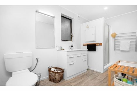 Photo of property in 12 Kauri Road, Stanmore Bay, Whangaparaoa, 0932