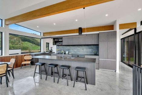 Photo of property in 13 Round Hill Rise, Cracroft, Christchurch, 8022