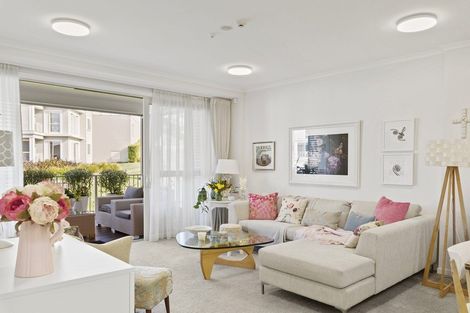 Photo of property in 168 Eaves Bush Parade, Orewa, 0931