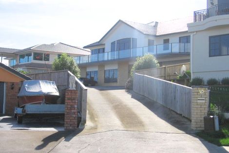 Photo of property in 11 Sesame Grove, Goodwood Heights, Auckland, 2105