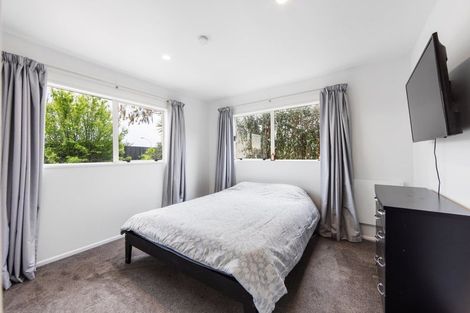 Photo of property in 4 Somerton Rise, Westmorland, Christchurch, 8025
