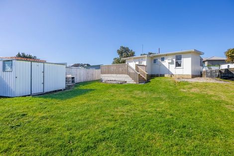 Photo of property in 9 Ohinemuhu Road, Porangahau, 4293