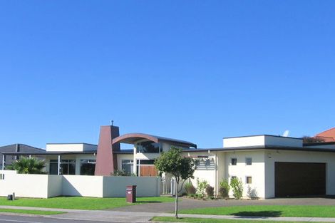 Photo of property in 47 Summerland Drive, Henderson, Auckland, 0612